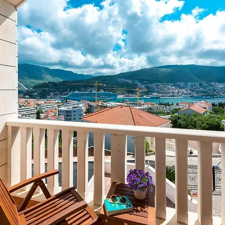 Penthouse Leon Apartman *