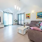 Lägenhet Penthouse Leon